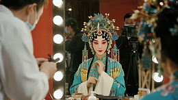 竟藏着这样的收音神器？揭秘京剧舞台演出的专用话筒